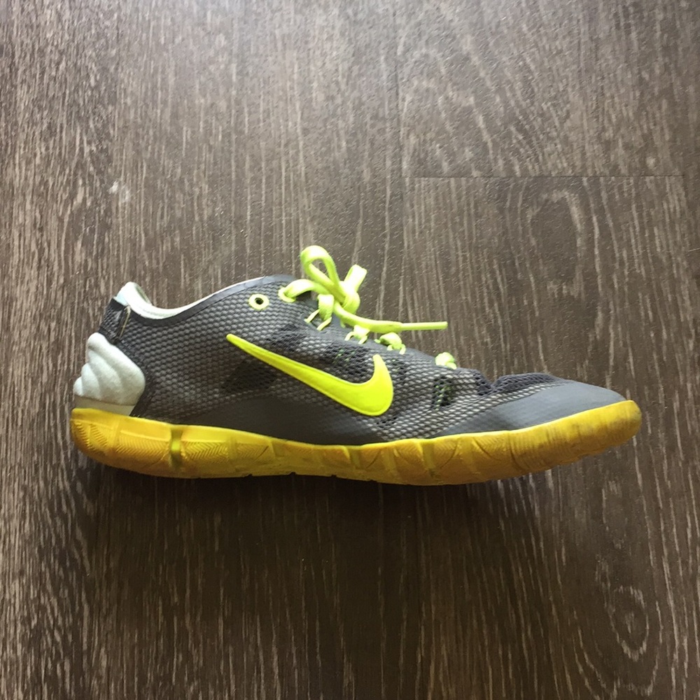 NIKE SNEAKERS